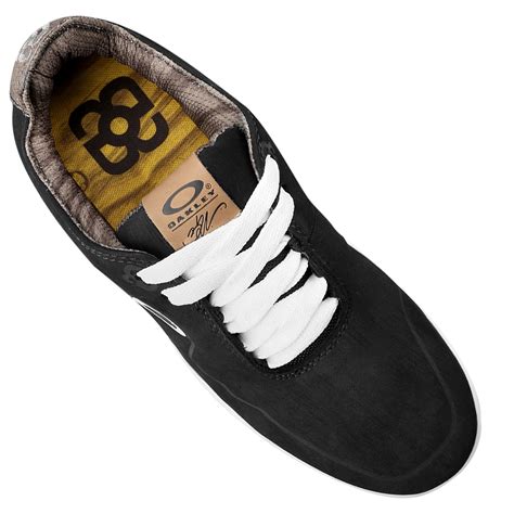 bob burnquist shoes.